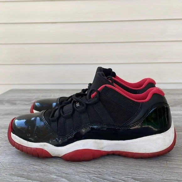 Air Jordan 11 Retro Low Bred Size 7Y NBA Basketball - Picture 10 of 11